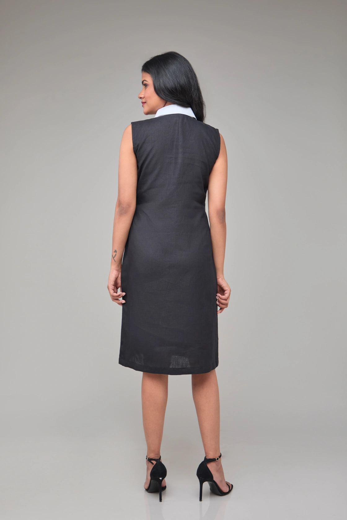 Hemp Sleeveless Contrast Collar Shift Dress